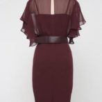 夏用のフレア袖ワンピース