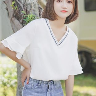 送料無斁E韓国 トップス TシャチE夁Eフリル袁E半袁EVネック