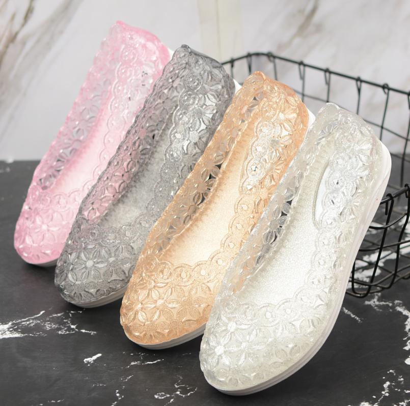 防水ノンスリップのクリスタルパンプス