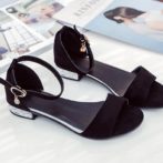 レディースのサンダル