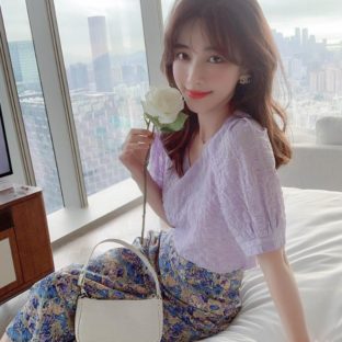 送料無料 韓国 ツーピース Vネックシフォンシャツ + 花柄スカート