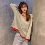 秋用のセーターを着た女性